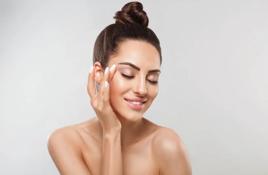 Soin hydrodermabrasion et photo-rajeunissement du visage
